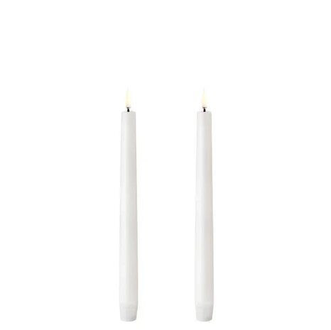 Uyuni LED taper candle 2,3x25, Smooth, 2-pack Nordic White Uyuni LED taper candle 2,3x25, Smooth, 2-pack Nordic White