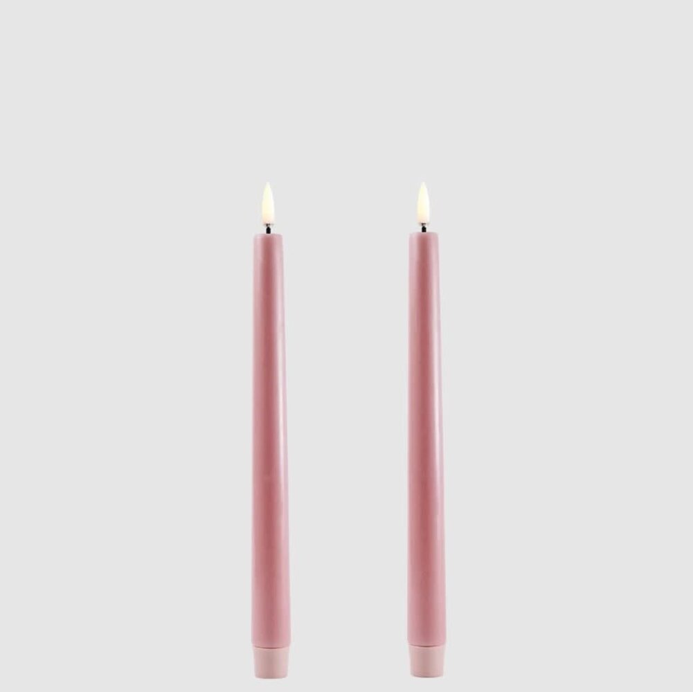 Uyuni LED taper candle 2,3x25, Smooth, 2-pack Dusty Rose Uyuni LED taper candle 2,3x25, Smooth, 2-pack Dusty Rose