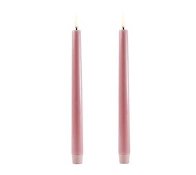 Uyuni LED taper candle 2,3x25, Smooth, 2-pack Dusty Rose Uyuni LED taper candle 2,3x25, Smooth, 2-pack Dusty Rose