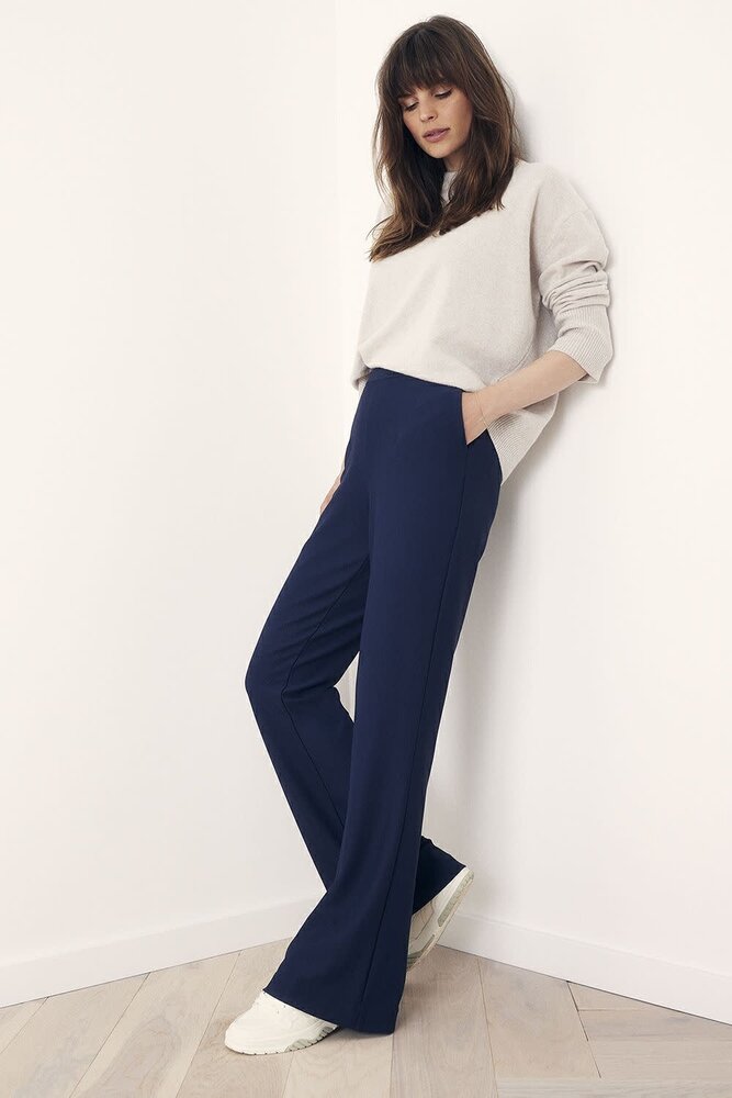 Corel Amsterdam Lilly Uni Pants Sport – Marine Corel Amsterdam Lilly Uni Pants Sport – Marine