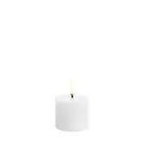 Uyuni LED Pillar candle 5x4,5 cm - Nordic White Uyuni LED Pillar candle 5x4,5 cm - Nordic White