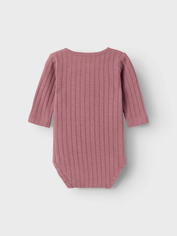 Lil' Atelier Frilla LS Slim Body - Nostalgia Rose Lil' Atelier Frilla LS Slim Body - Nostalgia Rose