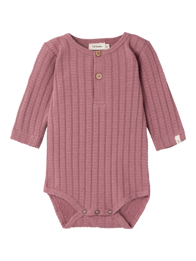 Lil' Atelier Frilla LS Slim Body - Nostalgia Rose Lil' Atelier Frilla LS Slim Body - Nostalgia Rose