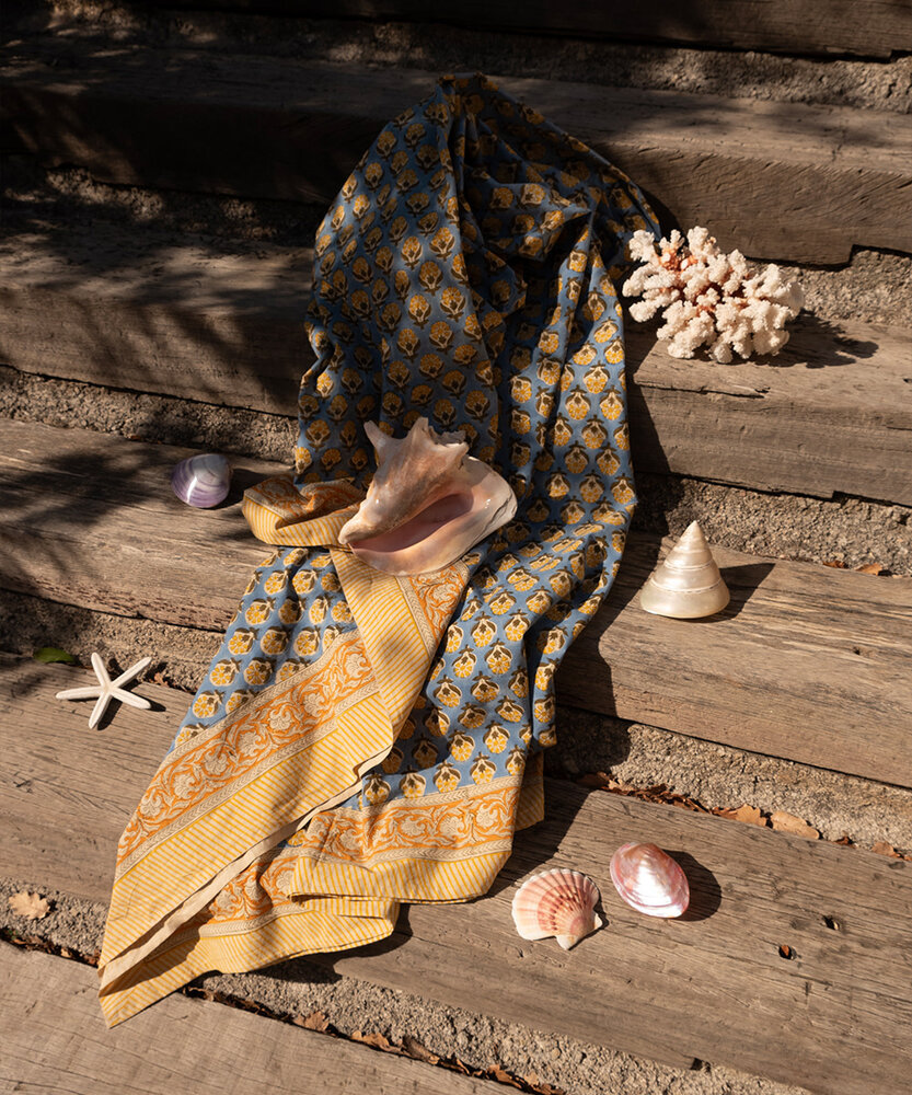 Doing Goods Blue Emma Single Throw in Tote Bag