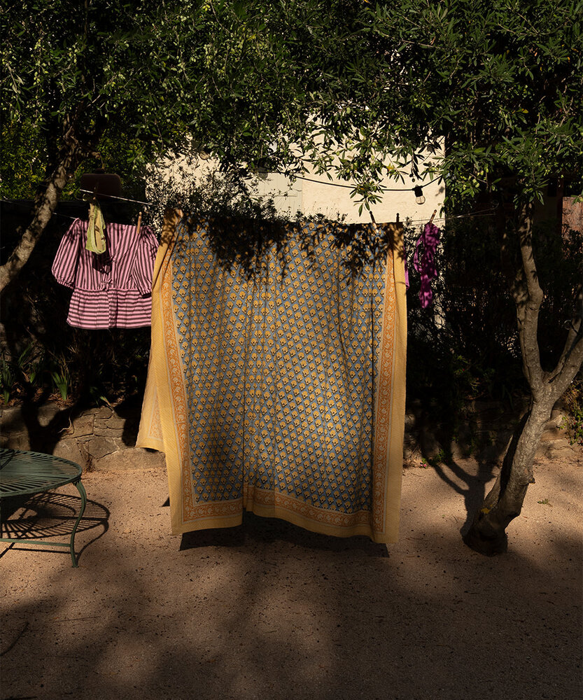 Doing Goods Blue Emma Single Throw in Tote Bag