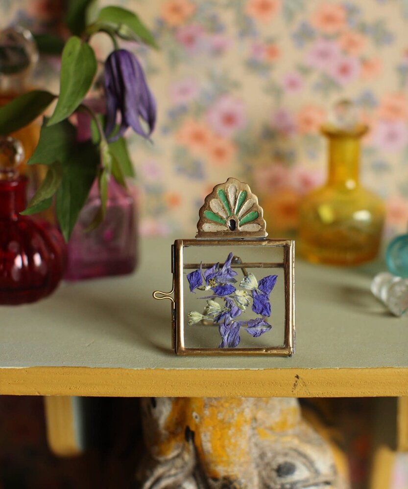 Doing Goods Rosie Roset Frame Mini Green Doing Goods Rosie Roset Frame Mini Green