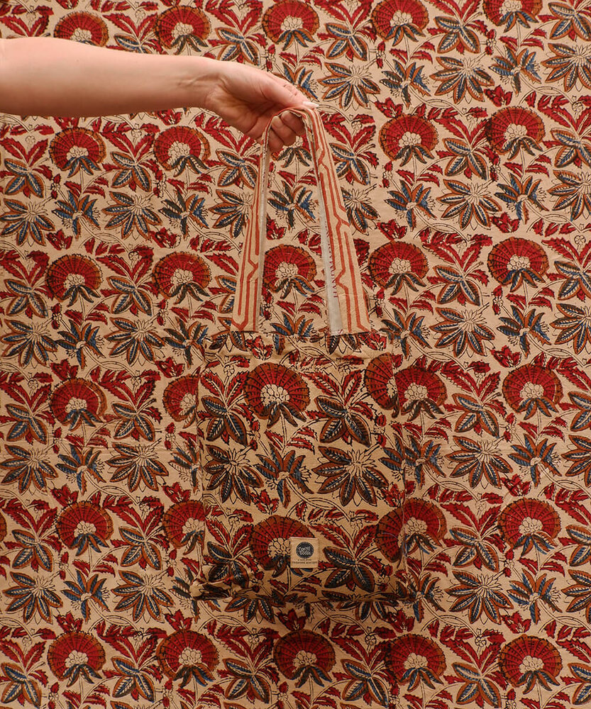 Doing Goods Willow Double Throw in Tote Bag  - 240 x 280 cm Doing Goods Willow Double Throw in Tote Bag  - 240 x 280 cm