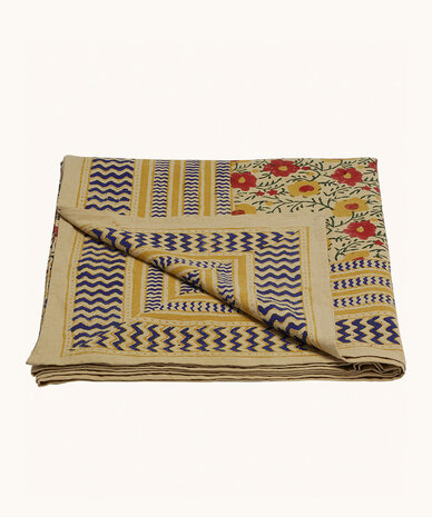 Doing Goods Evy Table Throw in Tote Bag -160 x 350 cm Doing Goods Evy Table Throw in Tote Bag -160 x 350 cm