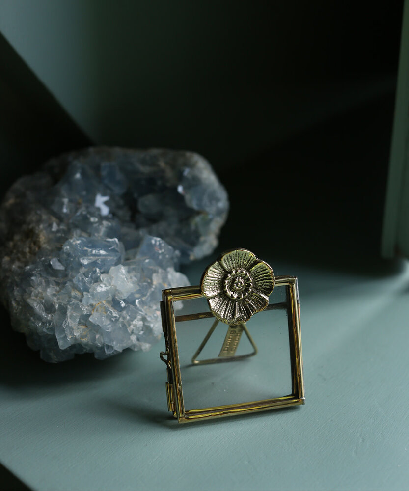 Doing Goods Mia Poppy Frame Mini Doing Goods Mia Poppy Frame Mini