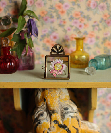 Doing Goods Rosie Roset Frame Mini Black Doing Goods Rosie Roset Frame Mini Black