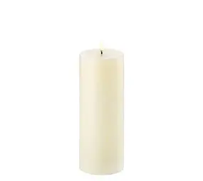 Uyuni LED pillar candle Smooth - 7,8x20 cm - Ivory