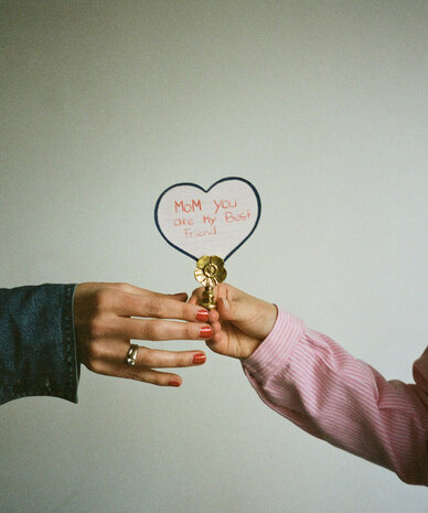 Doing Goods Mia Poppy Card Holder Doing Goods Mia Poppy Card Holder