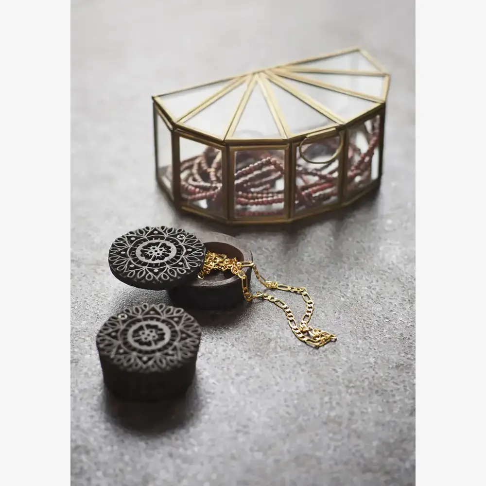 Madam Stoltz Glazen box - half rond