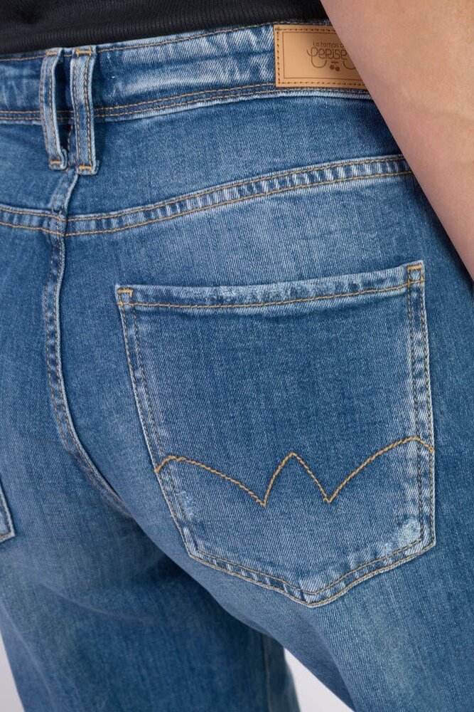 Le Temps des Cerises Jeans 400/28 regular loose Revers high waist destroy - Blue N°3 Le Temps des Cerises Jeans 400/28 regular loose Revers high waist destroy - Blue N°3