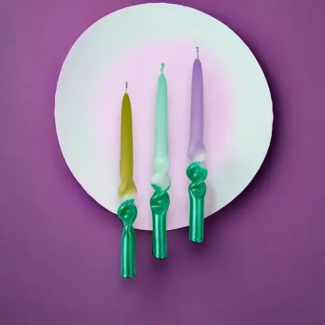 Pink Stories Dip Dye Swirl- Vibrant Matcha Pink Stories Dip Dye Swirl- Vibrant Matcha