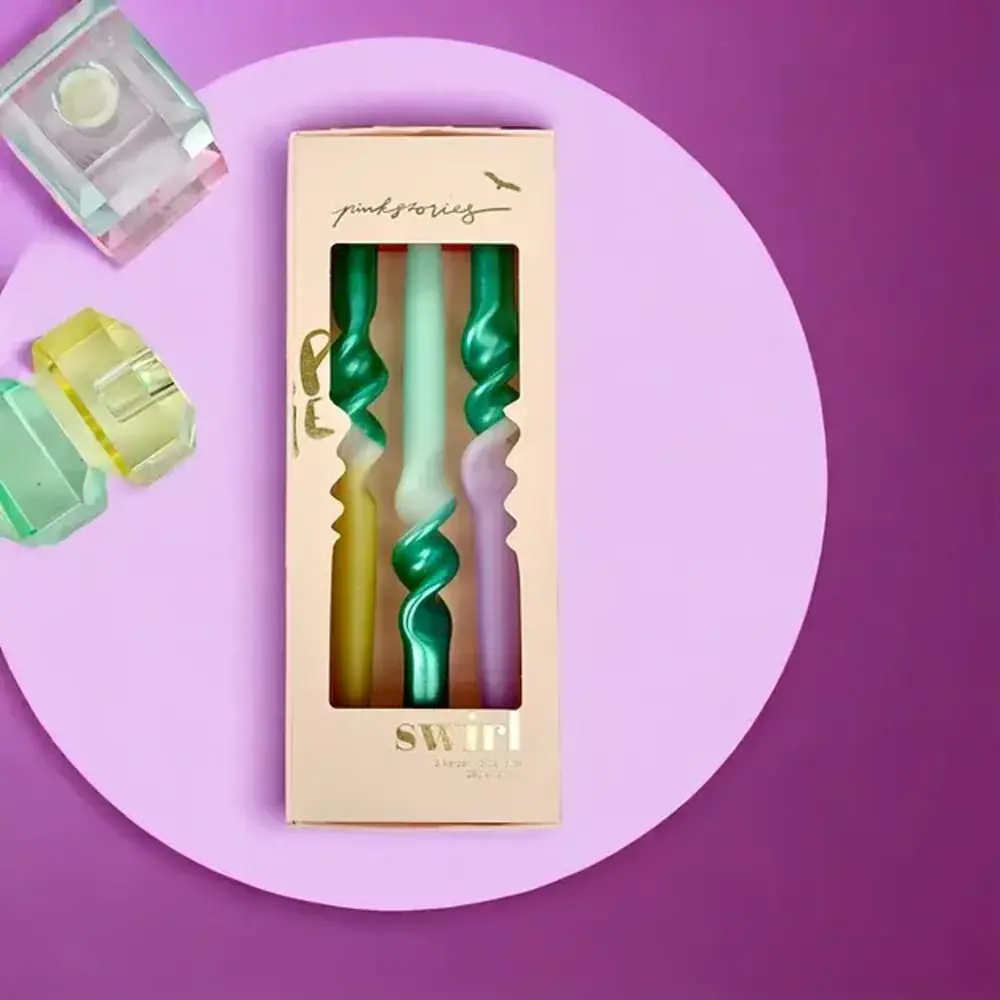 Pink Stories Dip Dye Swirl- Vibrant Matcha Pink Stories Dip Dye Swirl- Vibrant Matcha