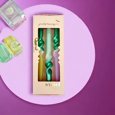 Pink Stories Dip Dye Swirl- Vibrant Matcha Pink Stories Dip Dye Swirl- Vibrant Matcha