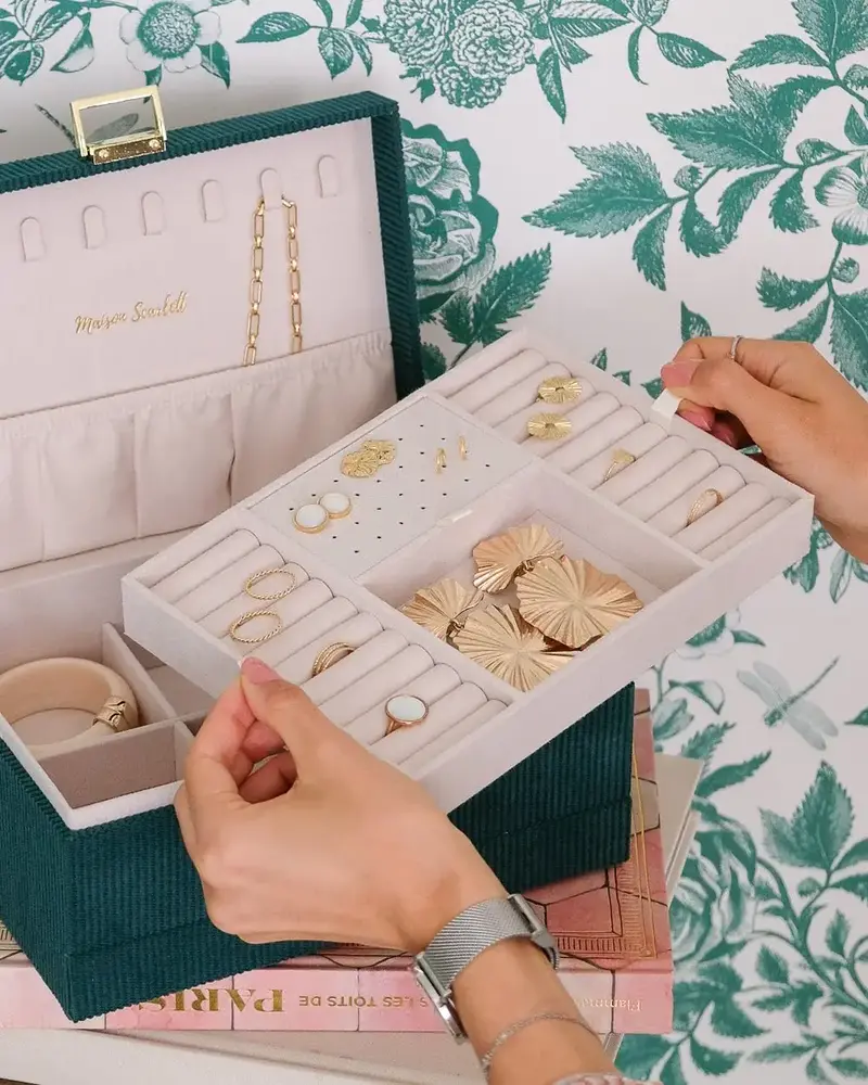 Maison Scarlett Sieradendoos Denise - Corduroy Groen