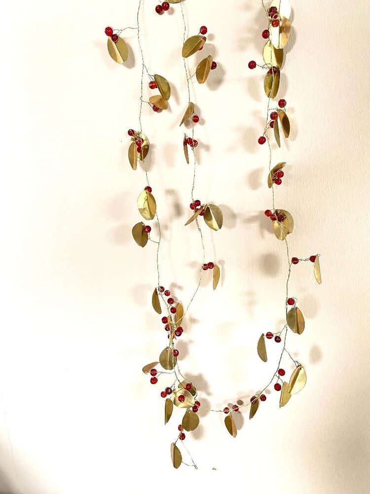 de Weldaad Garland Leaf and Red Berries de Weldaad Garland Leaf and Red Berries