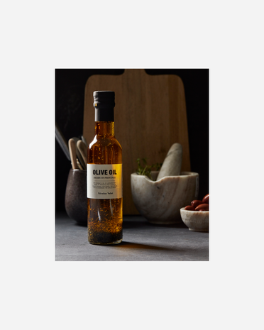 Nicolas Vahé Olive oil with Herbes de Provence - 25 cl Nicolas Vahé Olive oil with Herbes de Provence - 25 cl