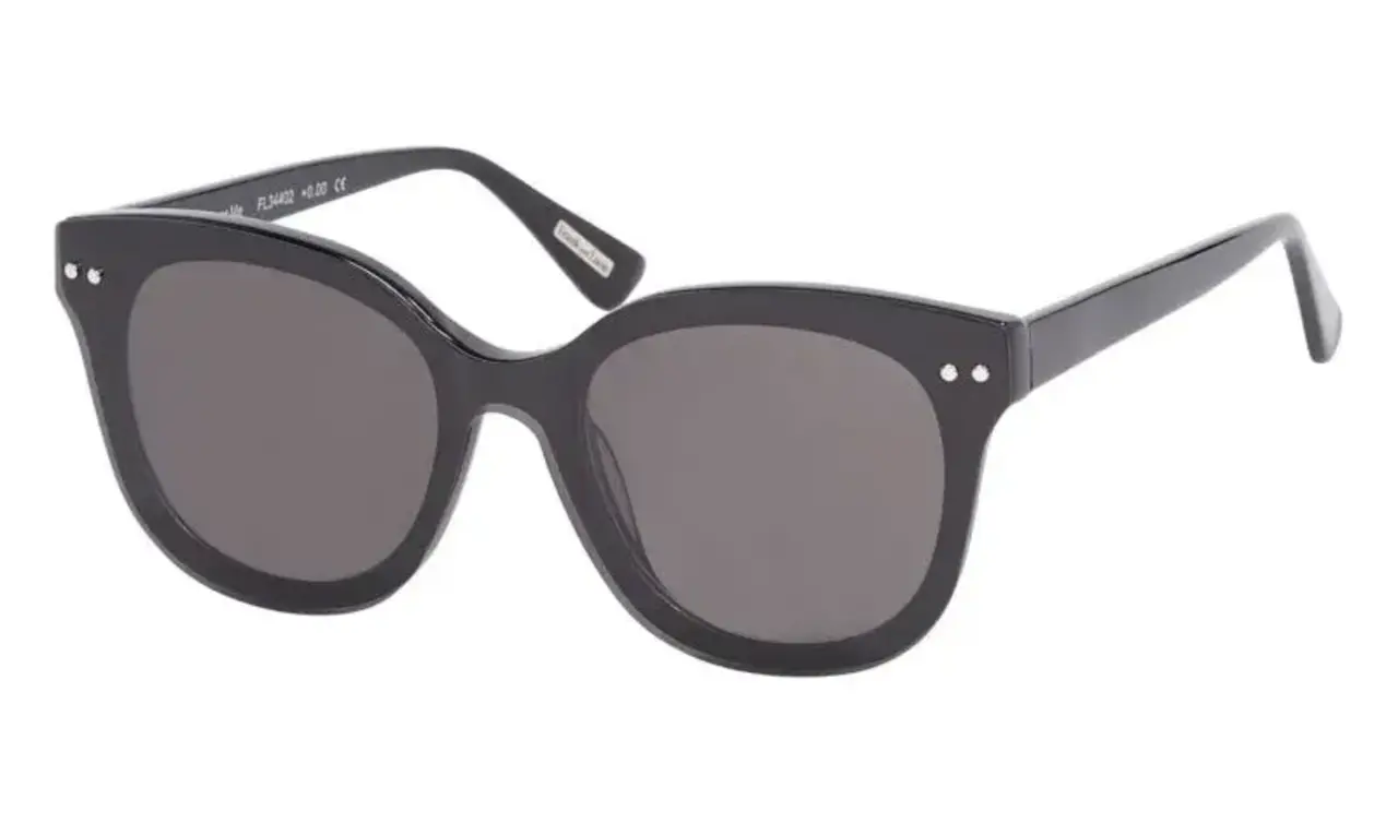 Frank and Lucie Eyedo - Layer me Frank and Lucie Eyedo - Layer me