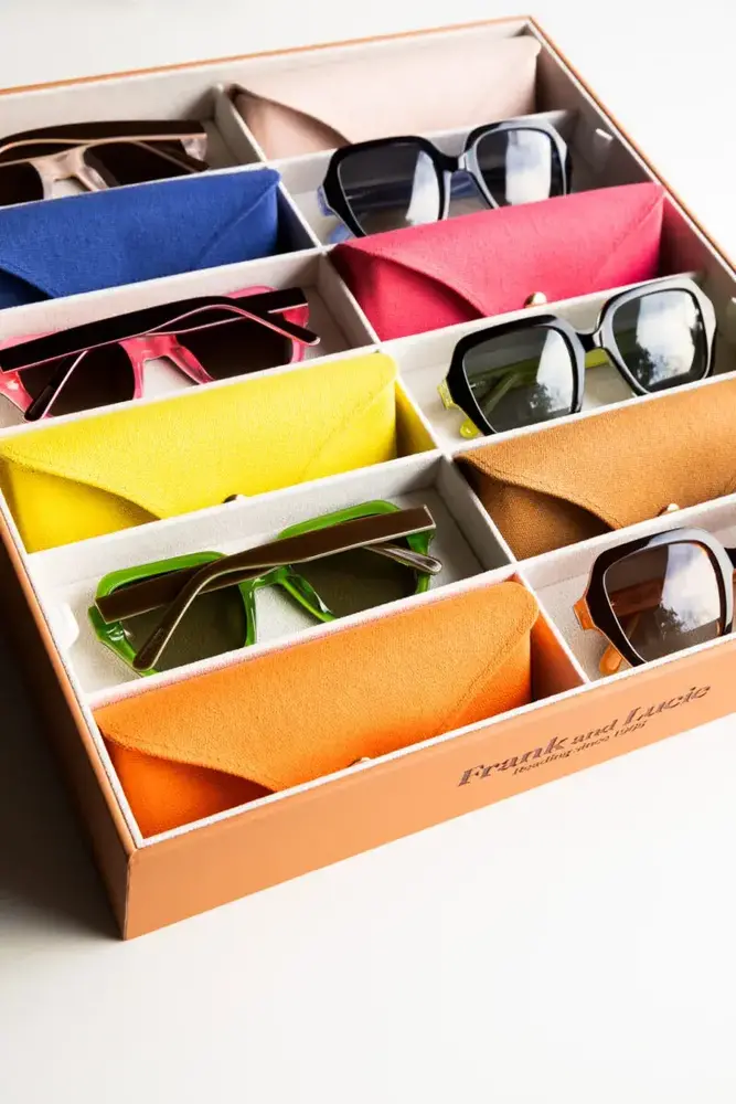 Frank and Lucie Sunday Essentials Buranella