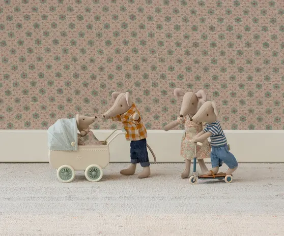 Maileg Kick board, Mouse - Blue Maileg Kick board, Mouse - Blue