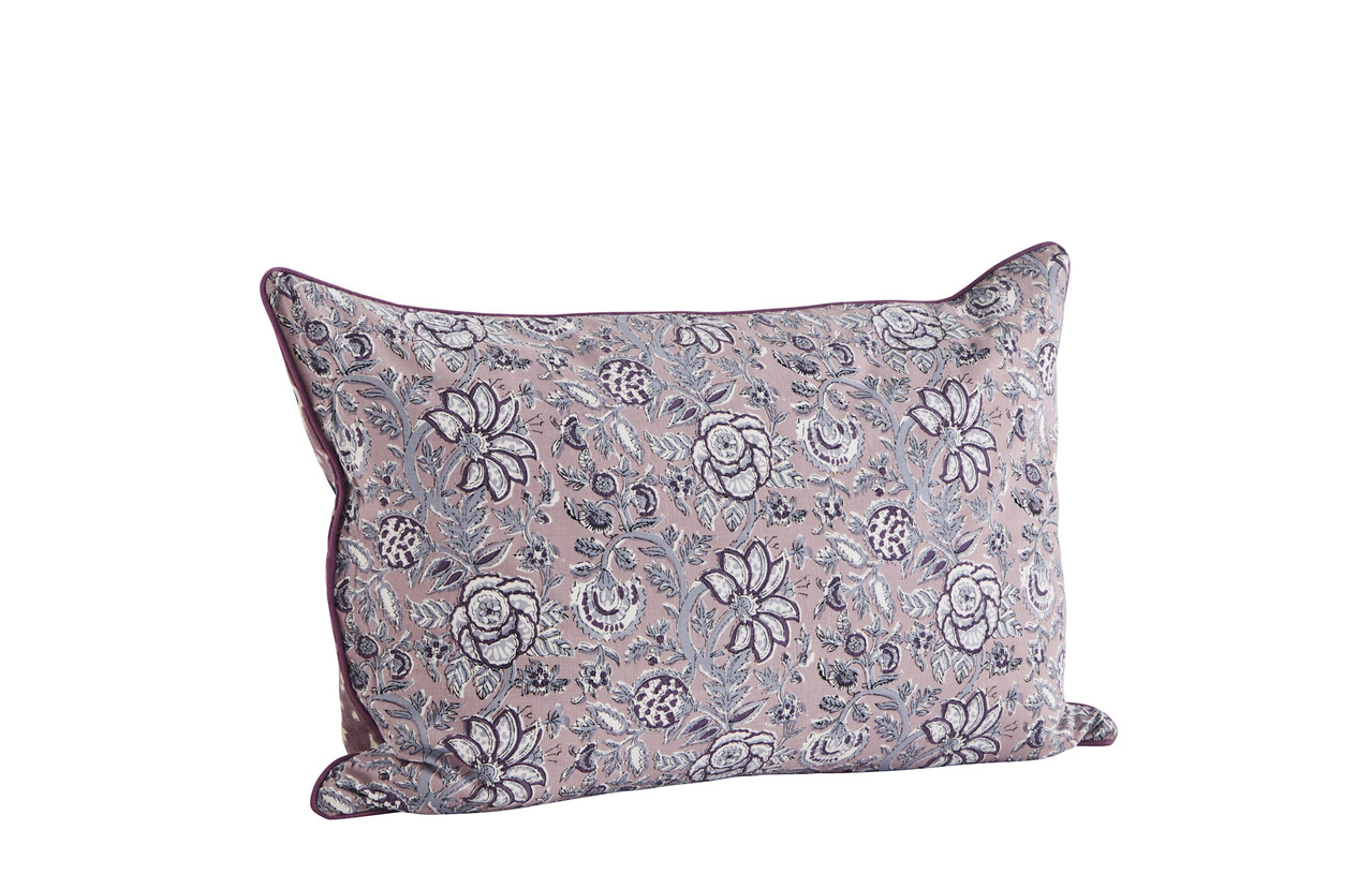 Madam Stoltz Double-sided cushion cover - Dusty lilac, off white, dark blue, dusty rose Madam Stoltz Double-sided cushion cover - Dusty lilac, off white, dark blue, dusty rose