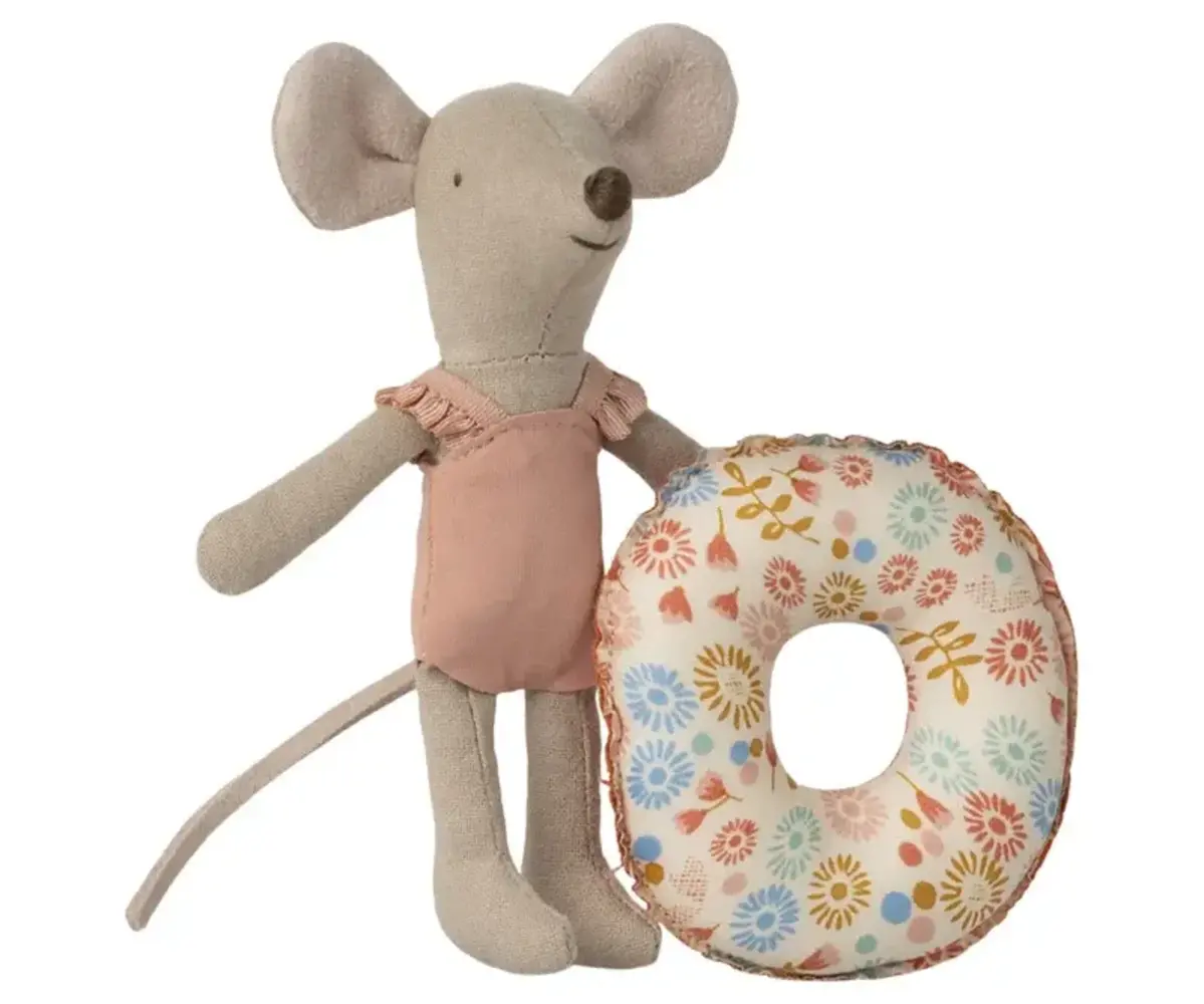 Maileg Beach Mouse with Float, Little Sister - Flower Maileg Beach Mouse with Float, Little Sister - Flower