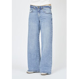 SistersPoint Onar Jeans – Medium Blue Wash