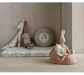 Maileg Carry Cot Large - Rose Maileg Carry Cot Large - Rose