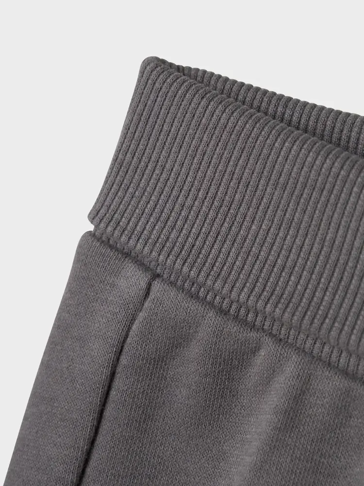 Lil' Atelier Ilondon Raf Sweat Pant – Poppy Seed Lil' Atelier Ilondon Raf Sweat Pant – Poppy Seed