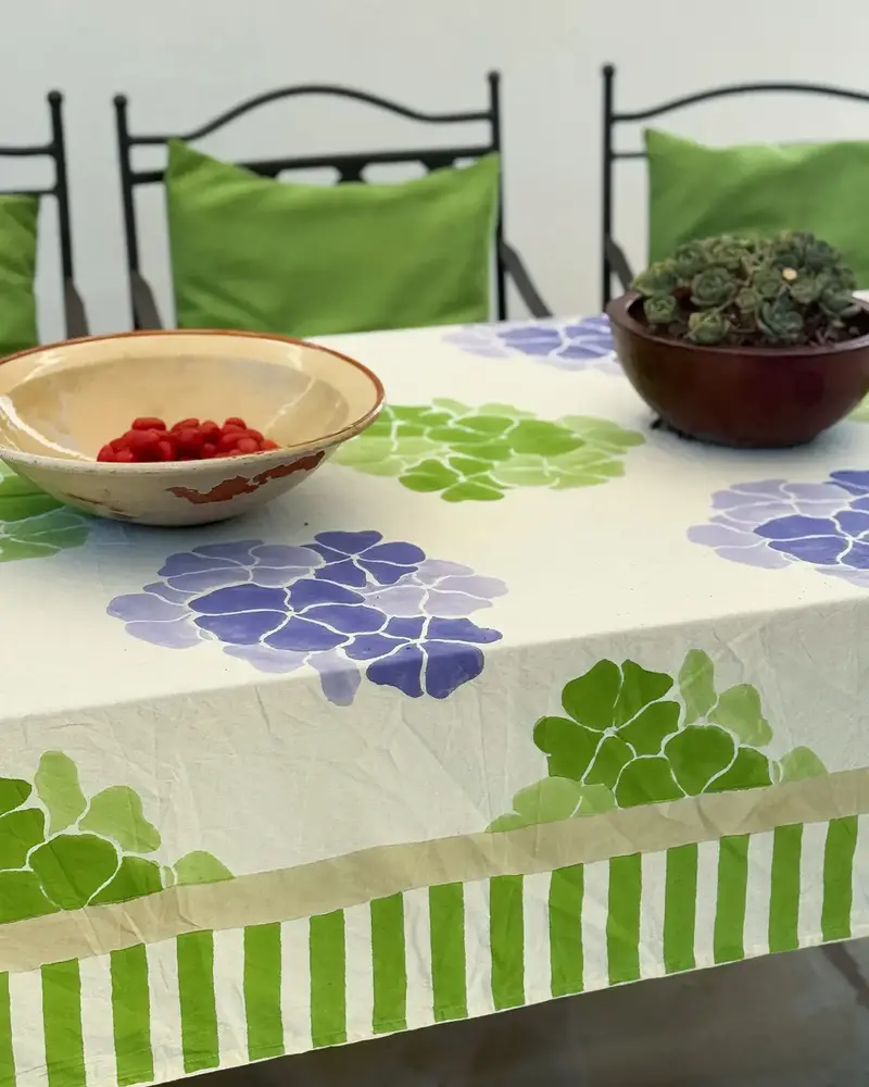 Casa Juna Tafelkleed Green Lilac Bloom Casa Juna Tafelkleed Green Lilac Bloom