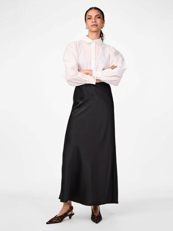 Y.A.S Pella HW Maxi Skirt – Black Y.A.S Pella HW Maxi Skirt – Black