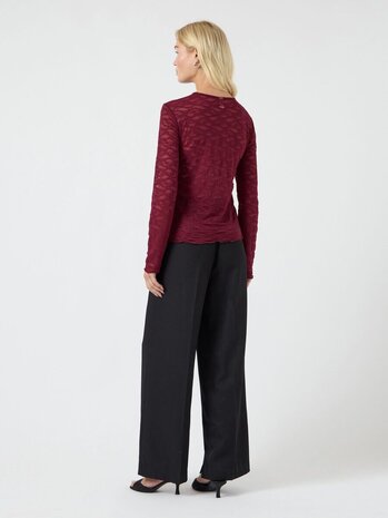 Y.A.S Cara LS LACE Top – Tibetan Red