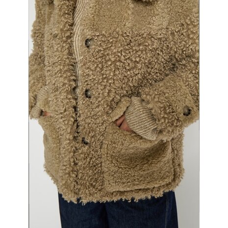 Peppercorn Wendy Faux Fur Jacket – Spray Green