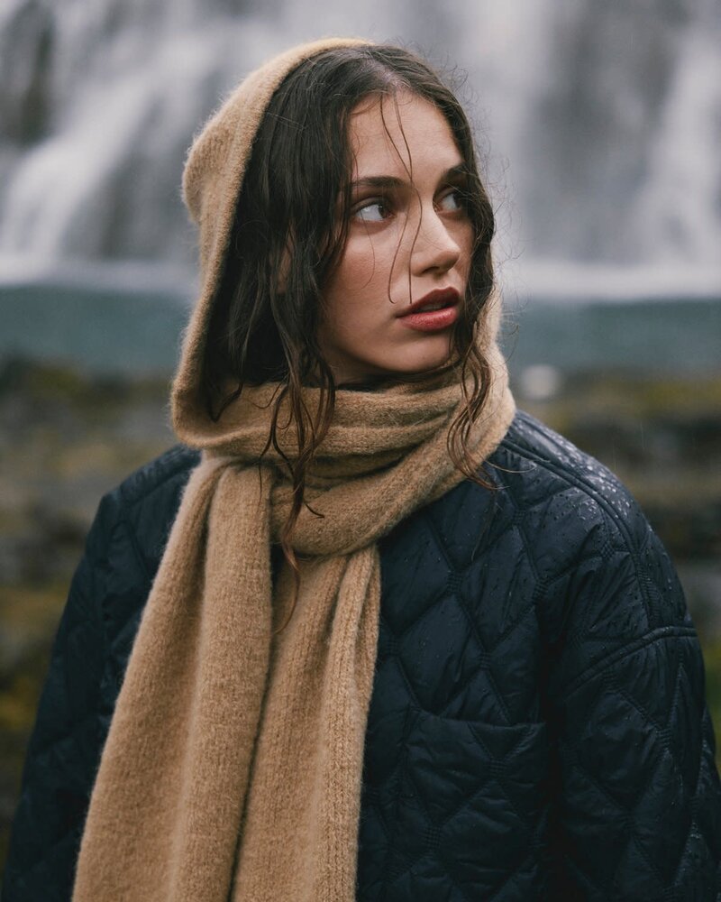 MSCH Milania Hope Hood Scarf - Cartouche