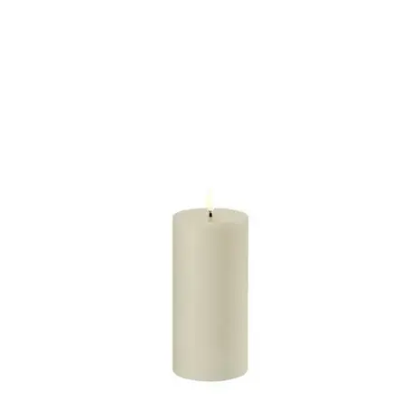 Uyuni LED pillar candle, Oyster grey, Smooth, 7,8x15 cm Uyuni LED pillar candle, Oyster grey, Smooth, 7,8x15 cm