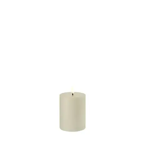 Uyuni LED pillar candle, Oyster grey, Smooth, 7,8x10 cm