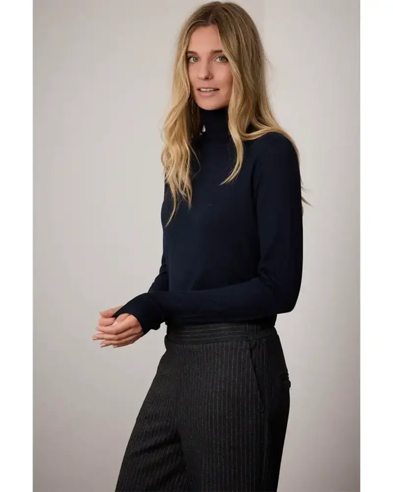 Corel Amsterdam Thamar Rollneck - ink blue Corel Amsterdam Thamar Rollneck - ink blue