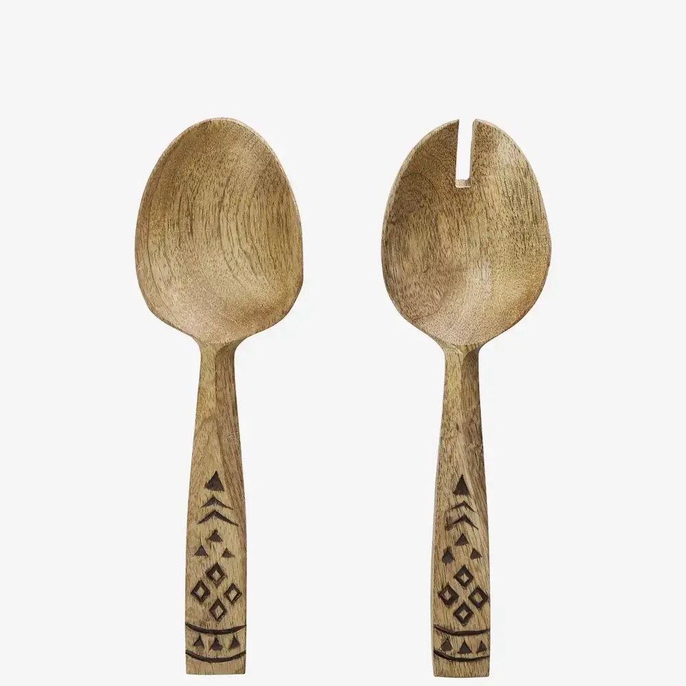 Madam Stoltz Wooden salad set w/ hand carving