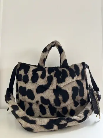 Zhrill Tas Vie - Leo