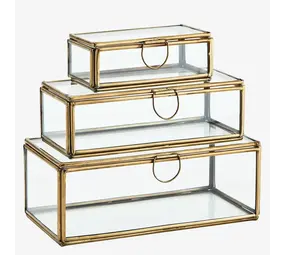 Madam Stoltz Glass box