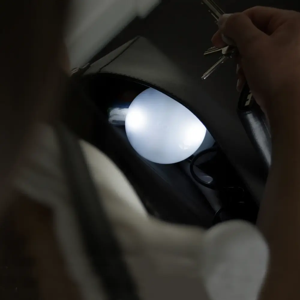 Brainstream SOI. the automatic handbag light Brainstream SOI. the automatic handbag light