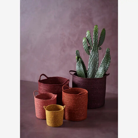 Madam Stoltz Seagrass basket w/ handles Madam Stoltz Seagrass basket w/ handles