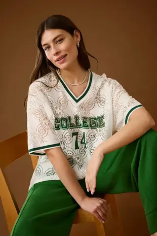 Culture College Olu Tshirt – Spring Gardenia