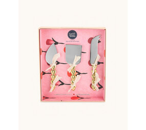 Doing Goods Holly Heart Cheese Set in Giftbox