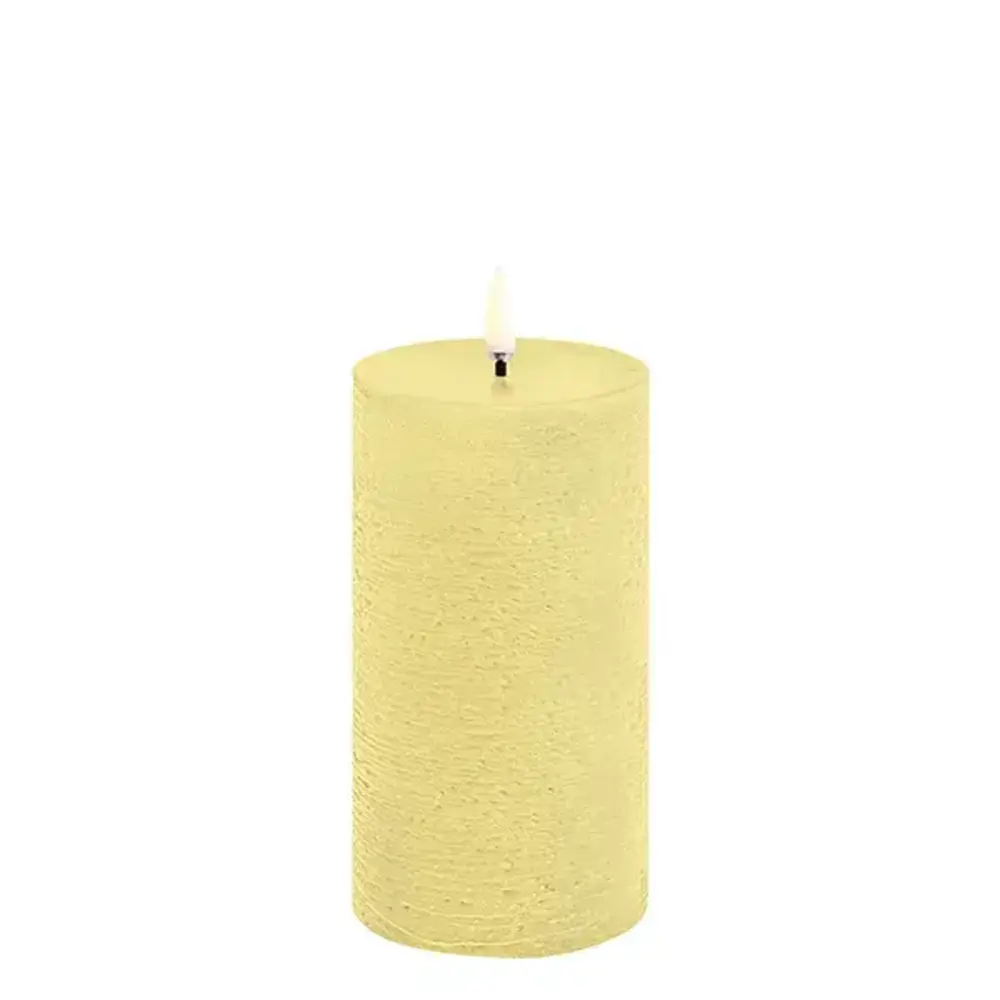 Uyuni LED pillar candle Rustic - 7,8x15 cm  Wheat Yellow