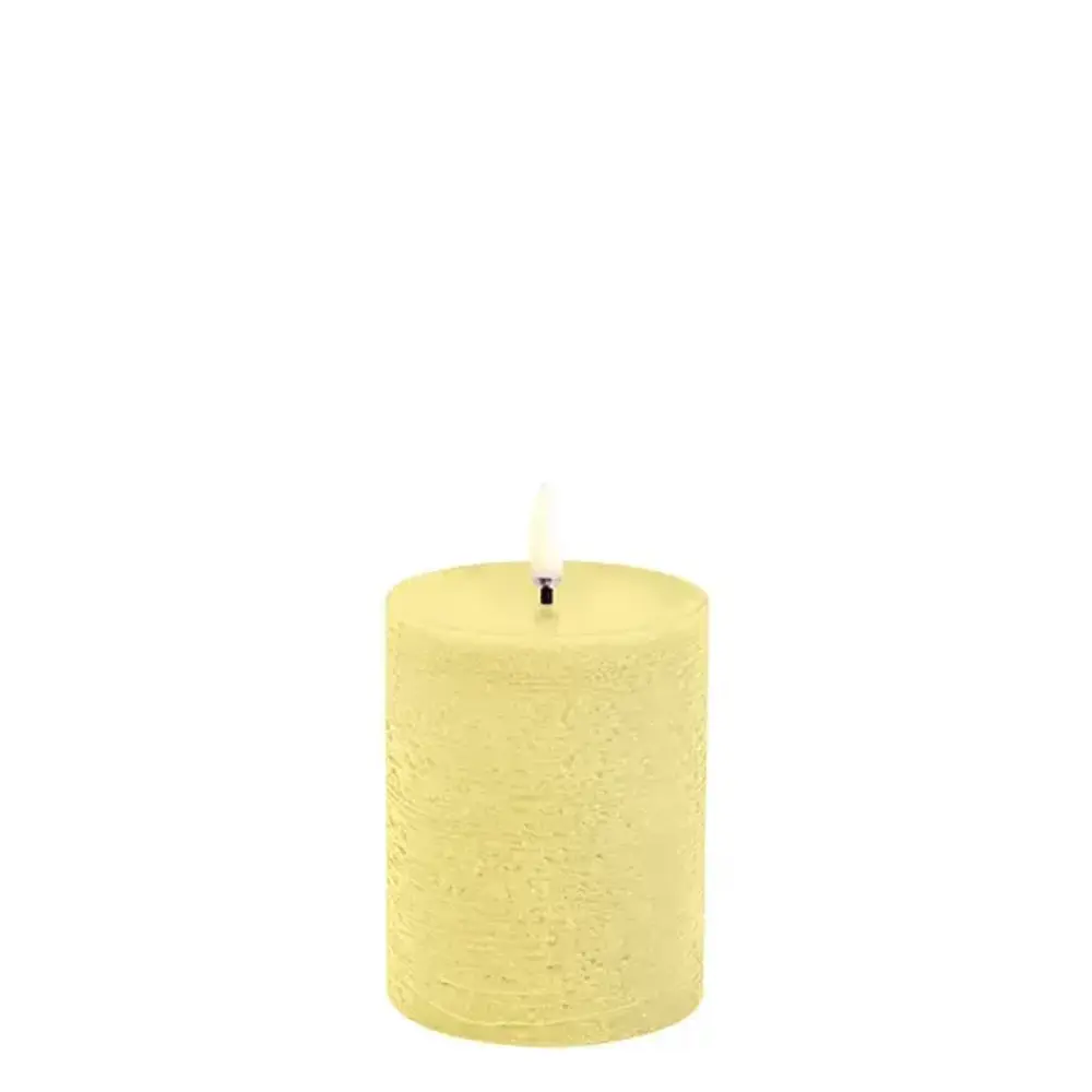 Uyuni LED pillar candle rustic 7,8x10 cm - Wheat Yellow