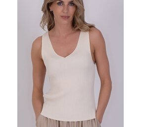 The Clothed Top Serres - Perfectly Pale